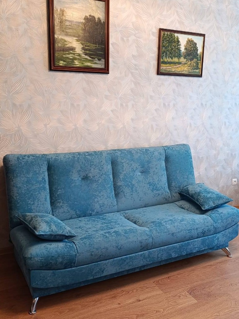 Диван после перетяжки, бирюзовый велюр